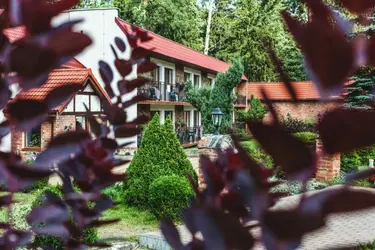 Pláž pri jazere pri Zalesiu Mazursko — kúpanie a relax